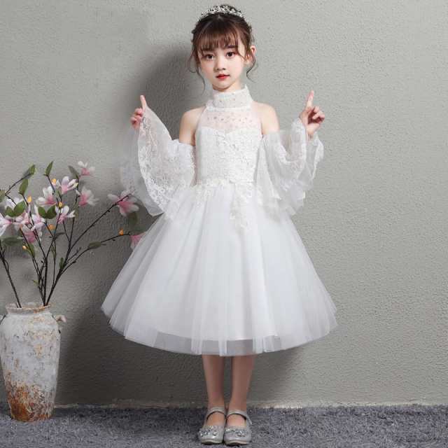 ウエディングドレスや高級ドレスを多くご覧いただいた方にはおわかり頂ける上質の子供ドレスです柔らかなレース生地を使った、上品でシンプルな形のドレスです。発表会やフォーマルな場面に活躍してくれそうな一枚で